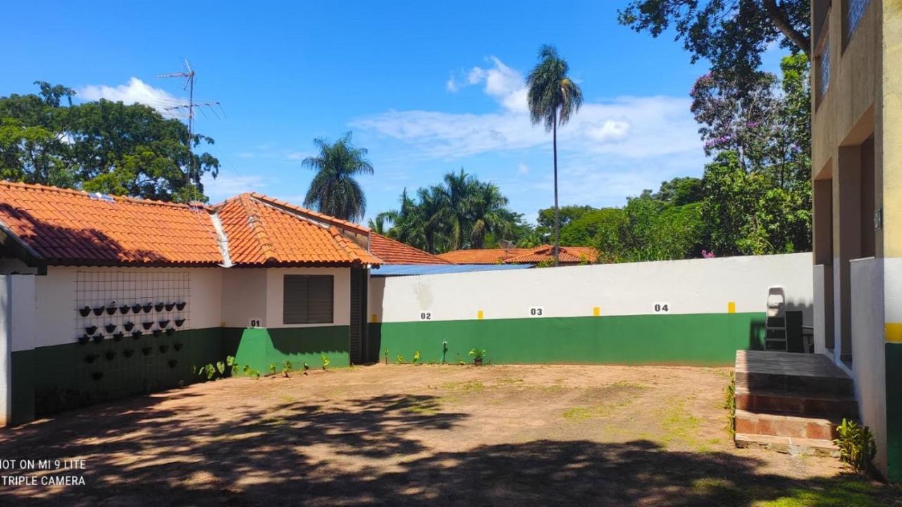 Pousada Recanto Das Maritacas Brotas Exterior photo